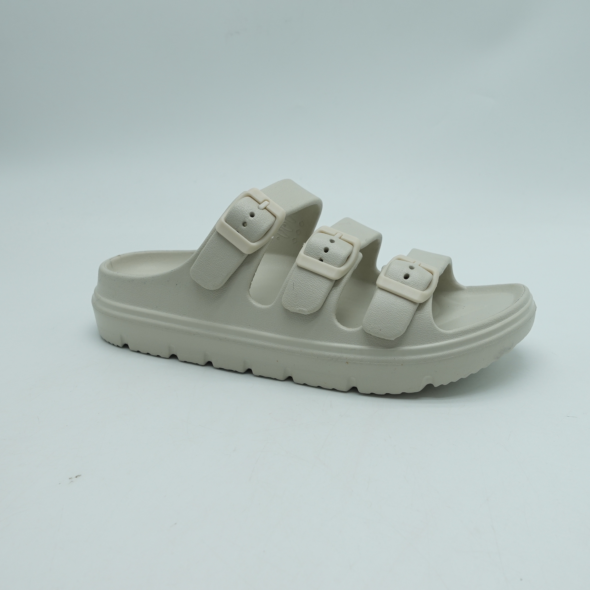 Atmungsaktive Sommer-Sandalen mit Massagefußbett 4