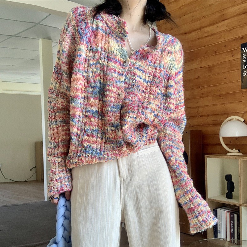 Regenbogen-Strickpullover