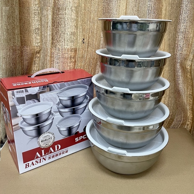 Edelstahl-Rührschüssel-Set mit fünf Schüsseln