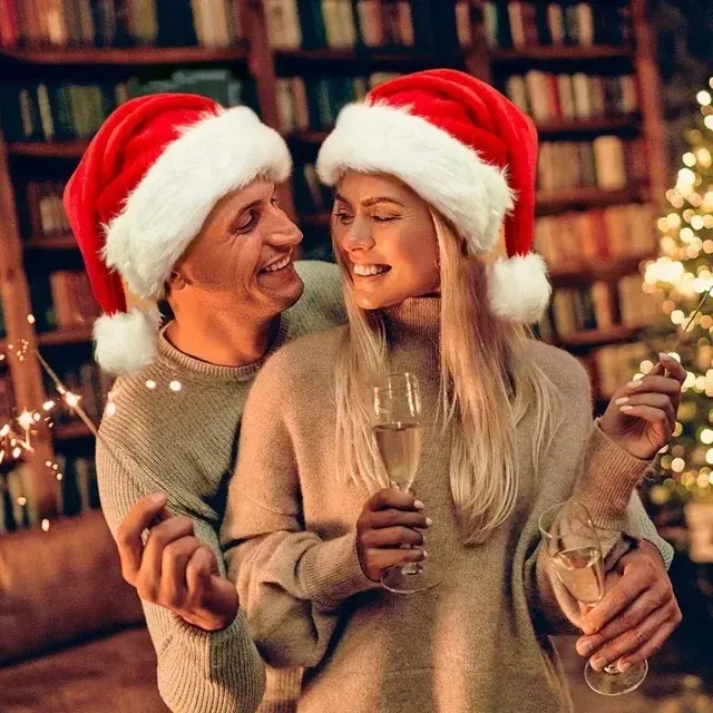 Plüsch-Weihnachtsmütze 2