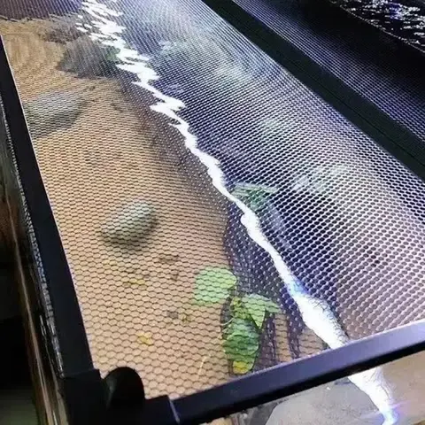 Aquarium-Abdeckung