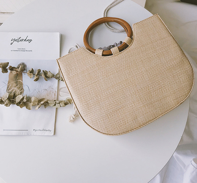 Strohhandtasche