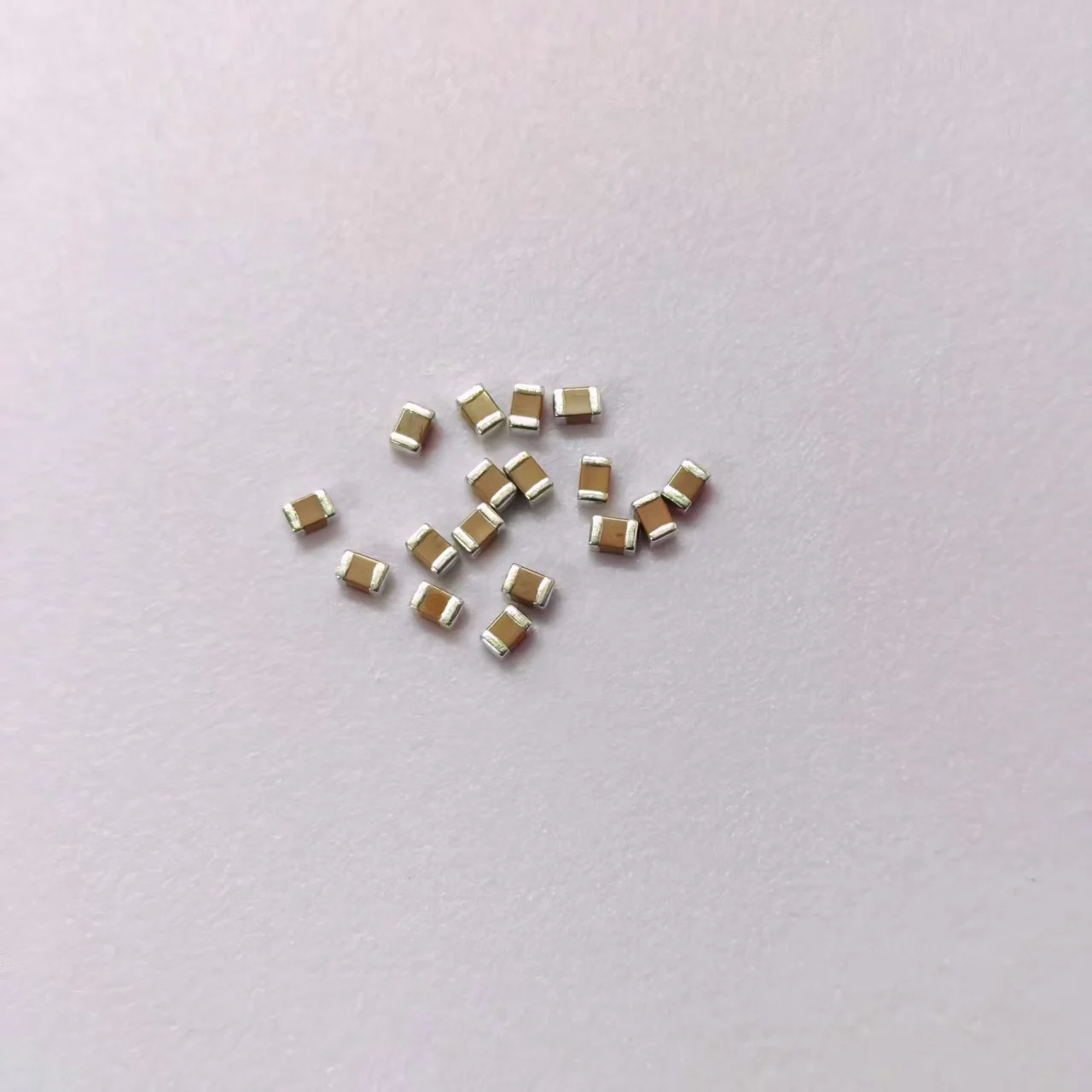SMD Keramikkondensator-Sortiment, 0402–1206 Bauformen 4