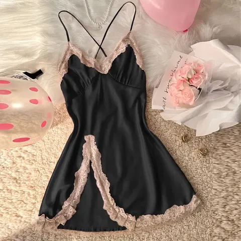 Schlafkleid mit Spitze
