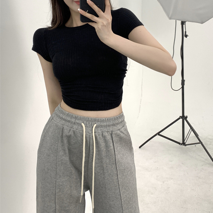 Rückenfreies Slim-Fit Crop Top 4