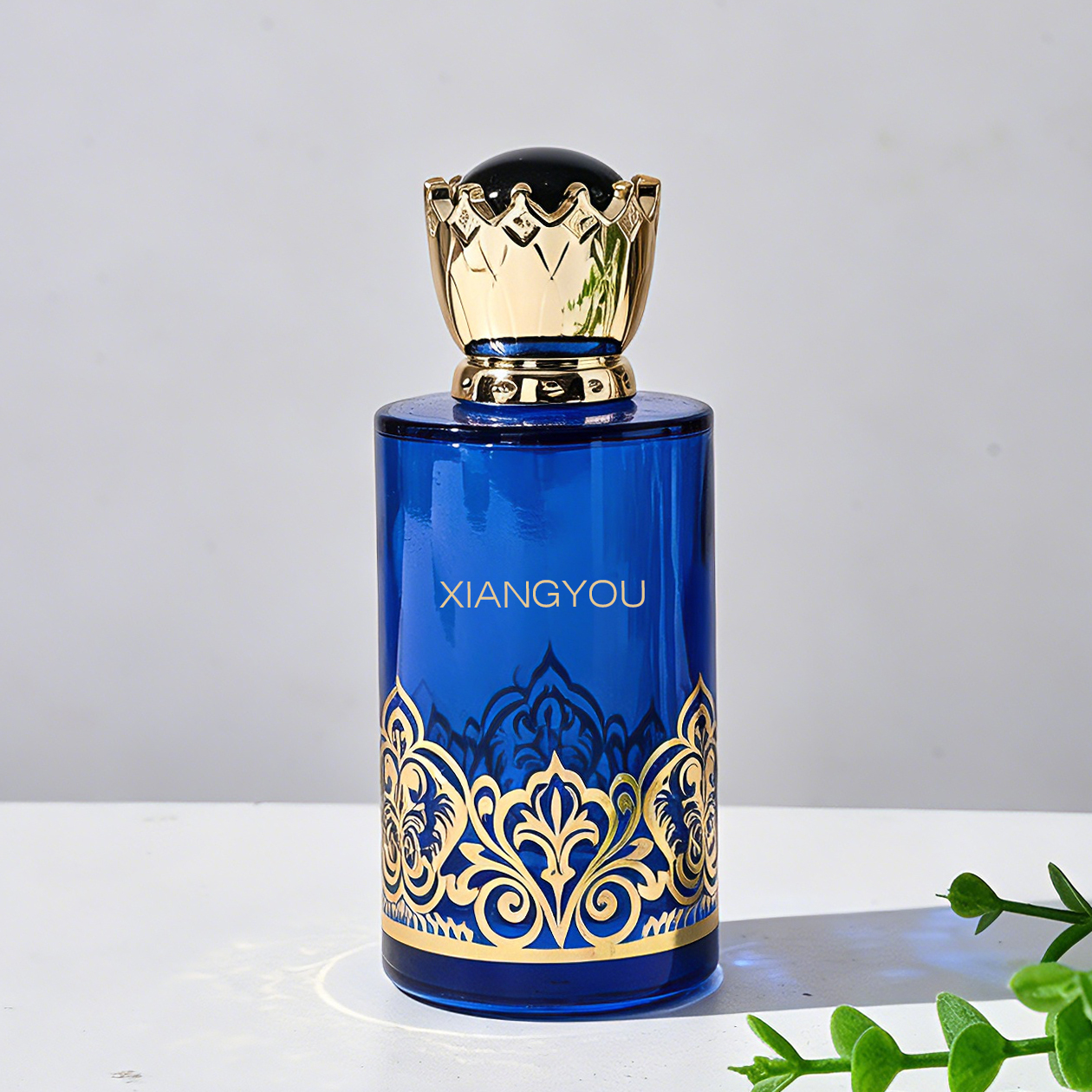 Arabisch inspirierte Goldene Parfümflasche mit Pumpzerstäuber 4