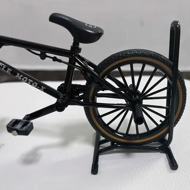 Fahrrad-Modell aus Druckguss 2