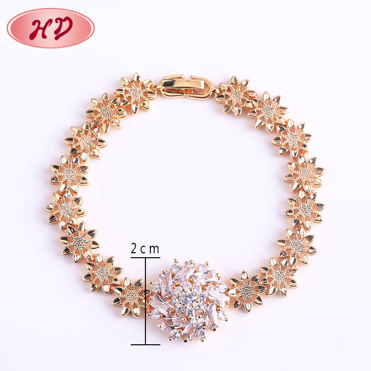 Vergoldetes Zirkonia-Charm-Armband für Damen 2
