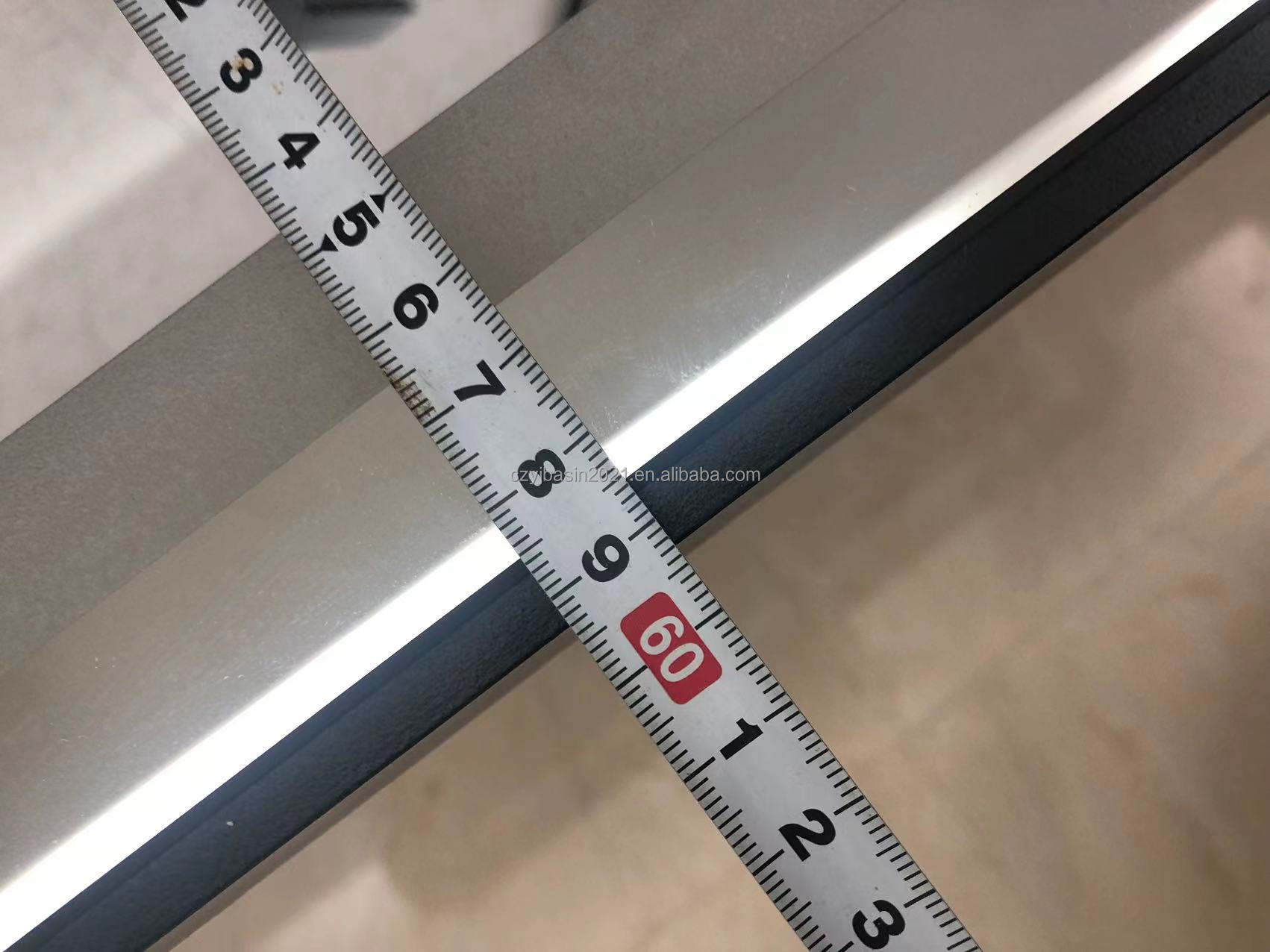 Maßgefertigter LED-Badspiegel Wunschgröße 4