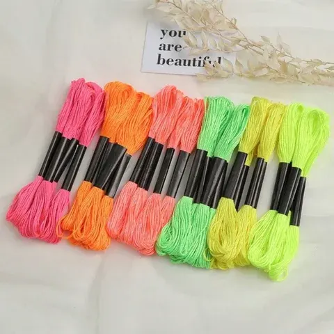 Stickgarn-Set
