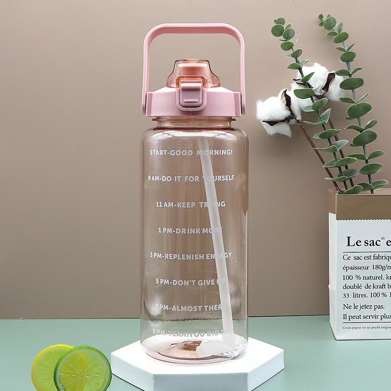 2-Liter-Kinder-Trinkflasche mit Strohhalm 2