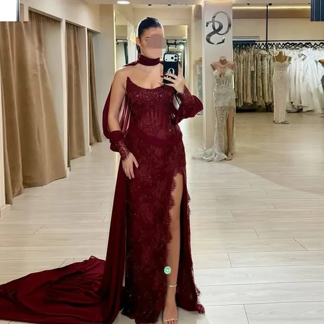 Spitzen-Abendkleid 2