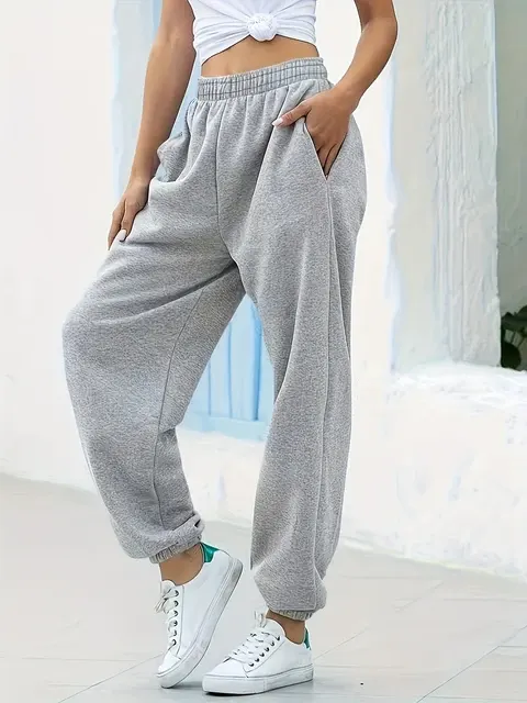 Gerade Jogginghose 3