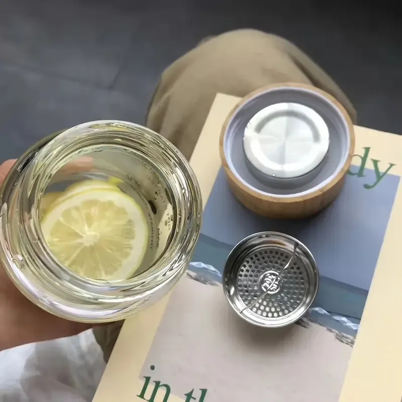 Glas-Trinkflasche mit Zeitmarkierung 4