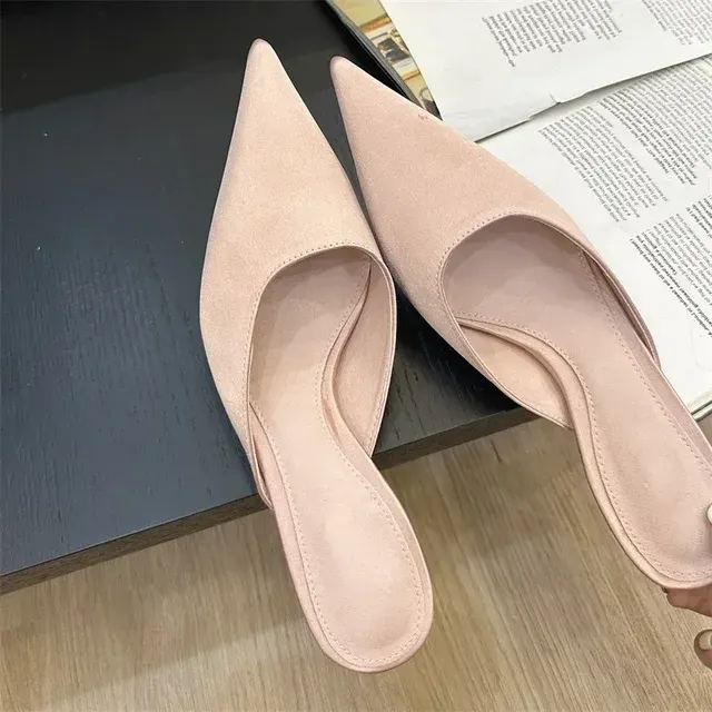 Mules mit niedrigem Absatz 2