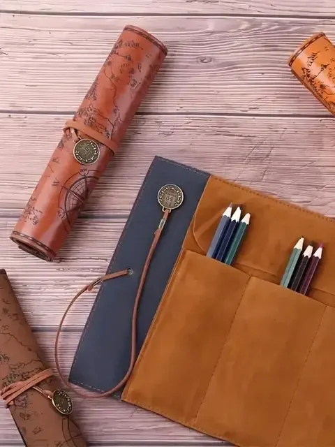Vintage Leder-Stifteetui mit Schatzkarten-Motiv 4