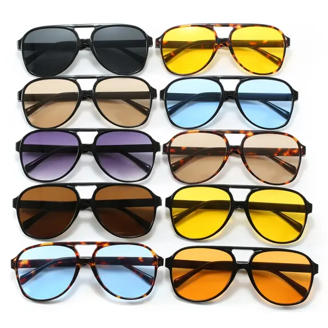 Quadratische Outdoor-Sonnenbrille mit Farbverlauf 1