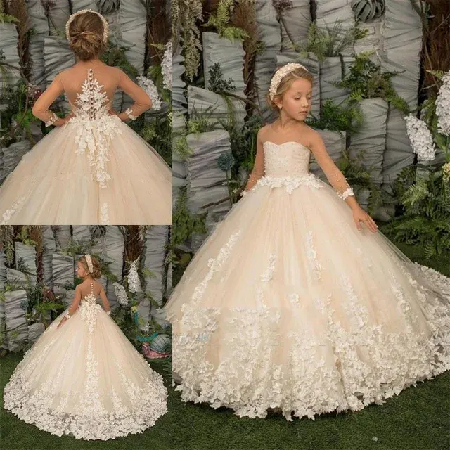 Blumenmädchenkleid 2