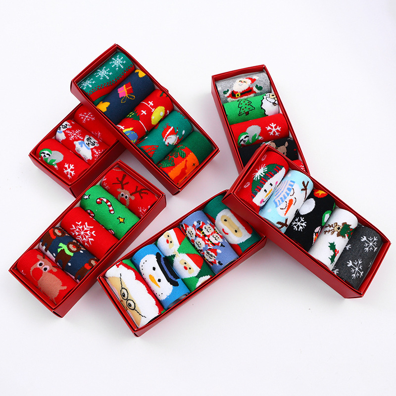 Flauschige Weihnachtssocken Geschenkbox, 5 Paar 3