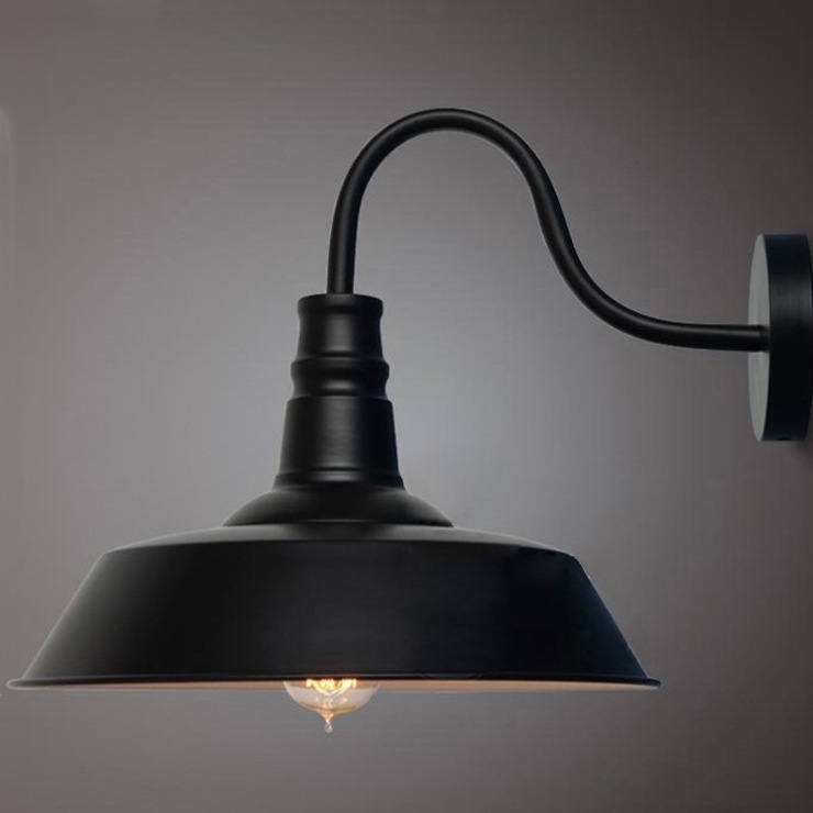 Eisen-Wandlampe