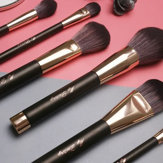 Naturhaar-Make-up-Pinsel-Set mit Magnet 2