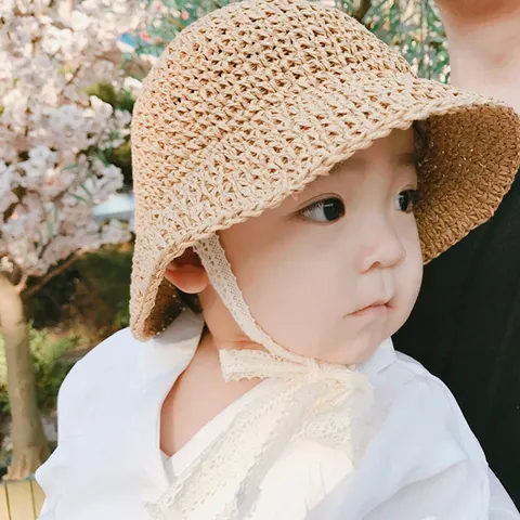 Babymütze mit Sonnenschutz