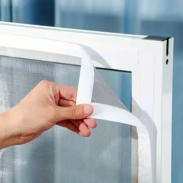 Weißes Insektenschutzgitter für Türen und Fenster 2