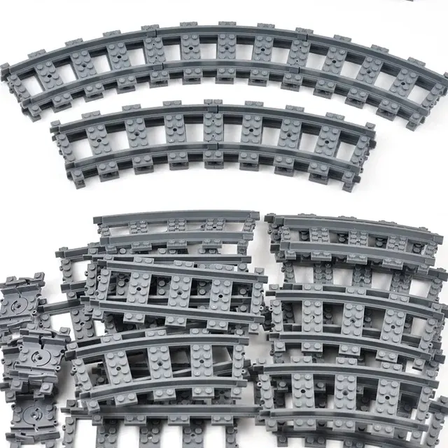Spielzeug-Eisenbahnschienen 2