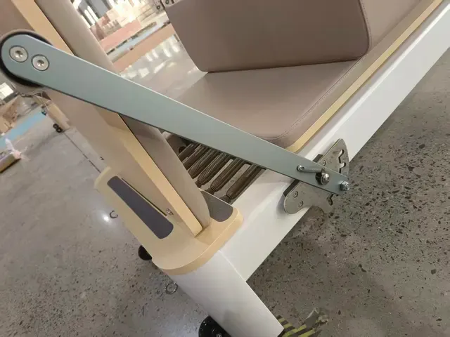 Pilates-Reformer 2