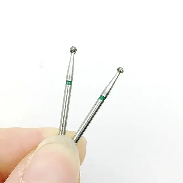 Dental-Diamantbohrer 4