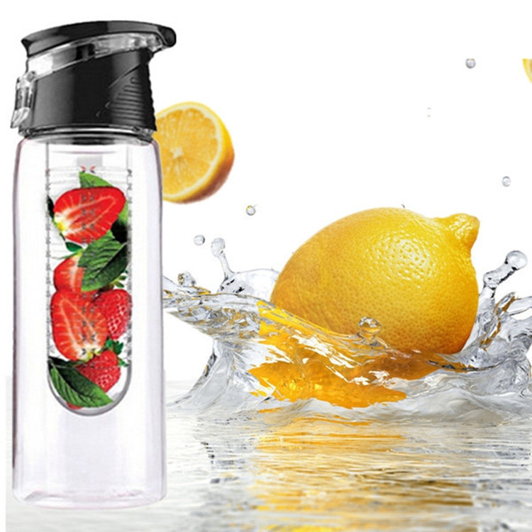 Trinkflasche mit Fruchteinsatz 3