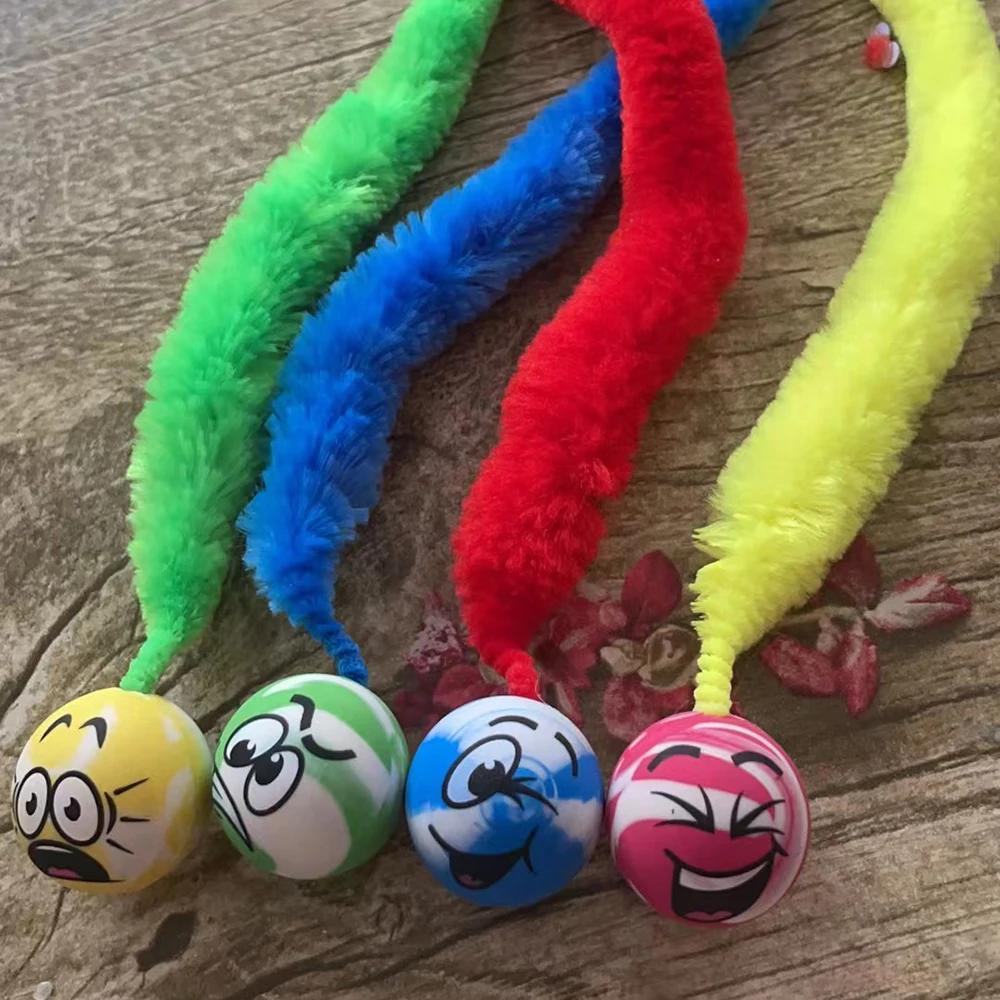 Interaktives Katzen-Puzzlespielzeug mit Springball 2