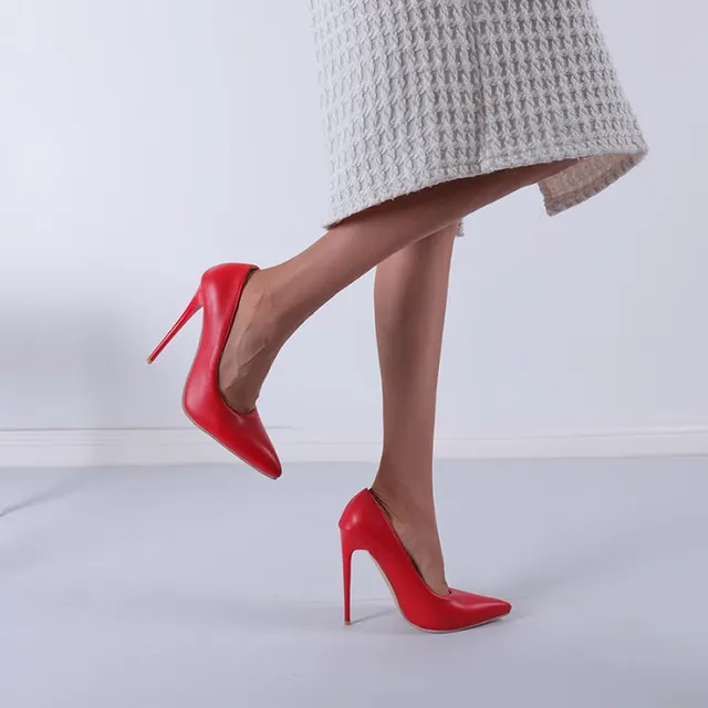 Spitze Pumps 1