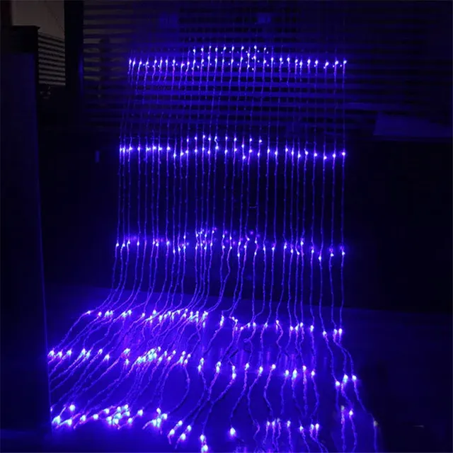 LED-Eiszapfen-Lichtvorhang 3