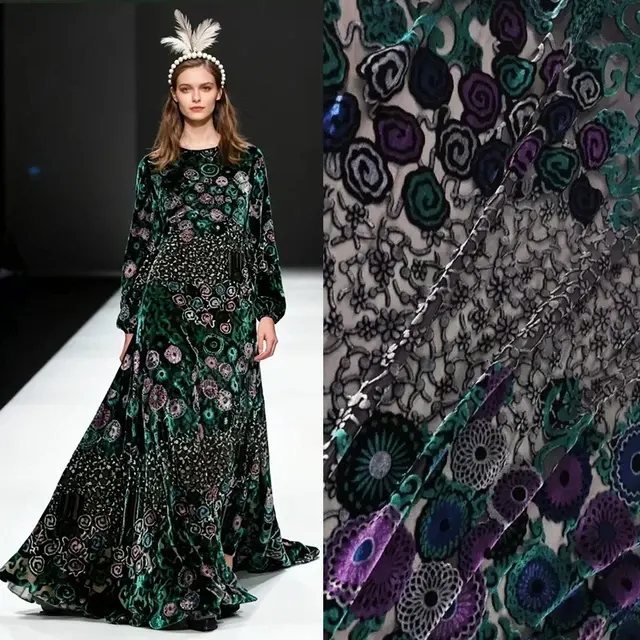 Jacquard Seidensamtstoff 2
