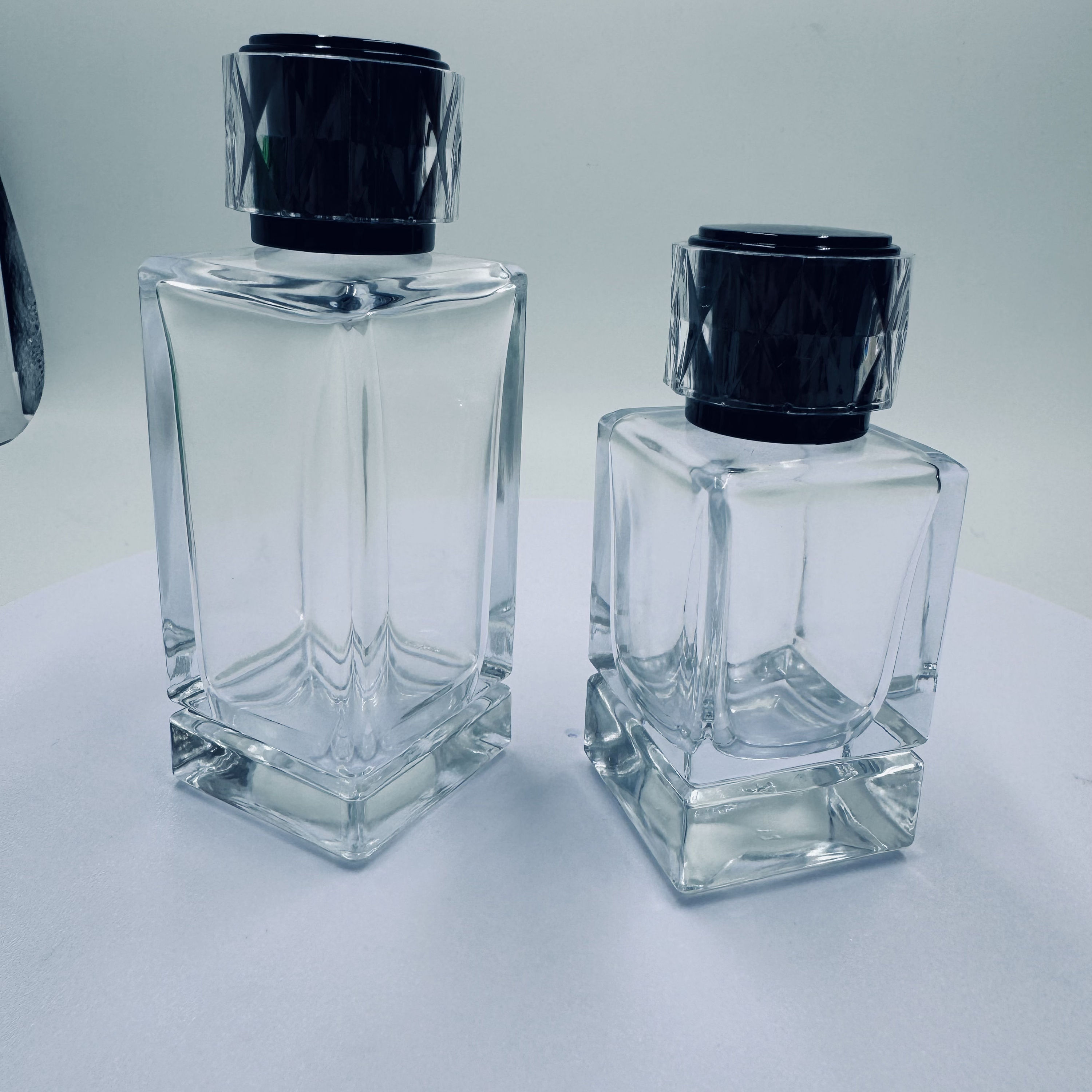 Quadratische Glas Parfümflasche Luxus 30ml 50ml 4