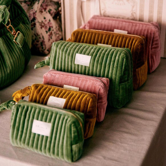 Gesteppte Samt Kosmetiktasche mit Organizer 2