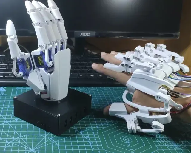 Roboterhand-Bausatz 2