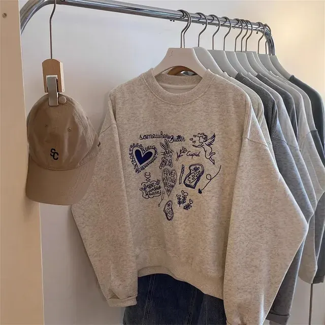 Damen-Sweatshirt bestickt 3