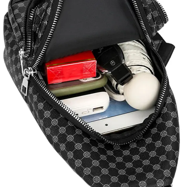 Brusttasche 3