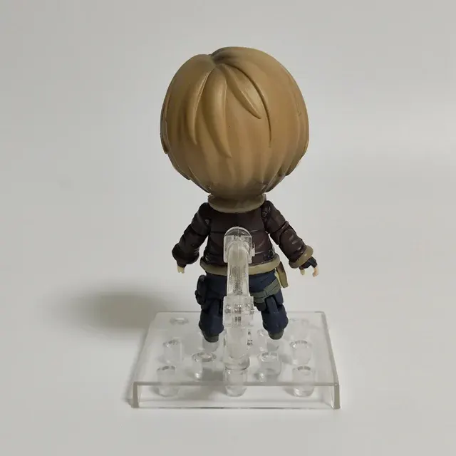 Leon S. Kennedy Q-Version Figur, 10 cm 3
