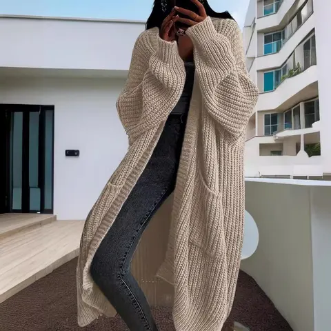 Langer Strickpullover