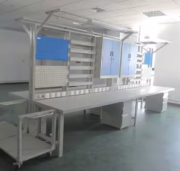 Werkstatt-Werkbank mit Schubladen 3
