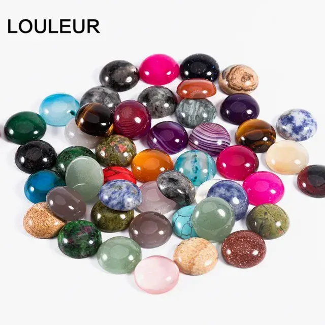 Edelstein-Cabochon 3