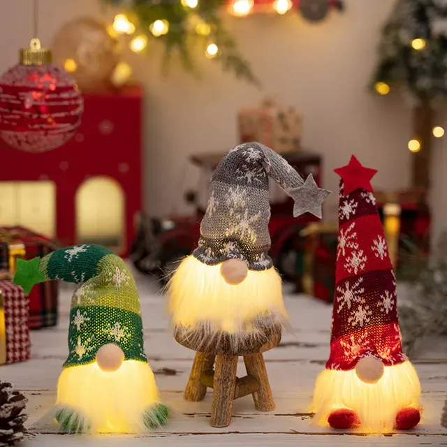 gestrickte LED-Schneeflocken-Puppe 3