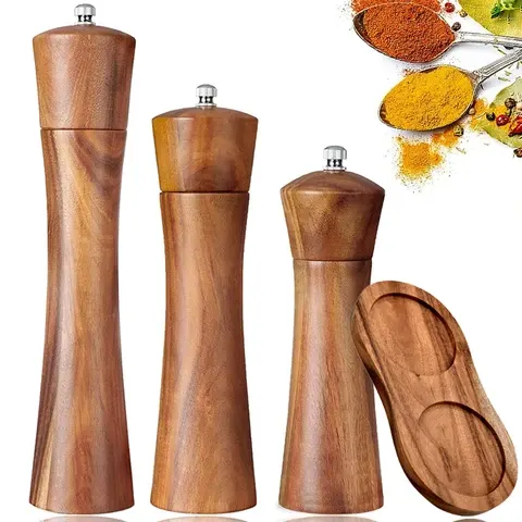 Holz-Pfeffermühle