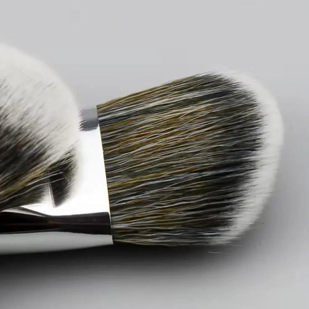 Foundation-Pinsel 3