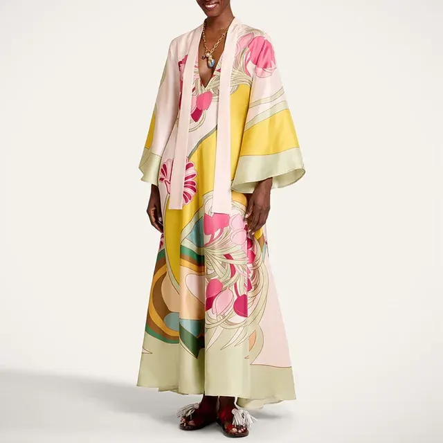 Satin-Blumen-Maxikleid 3