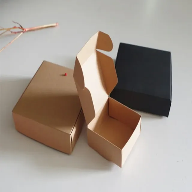 Kraftpapier-Geschenkbox 2