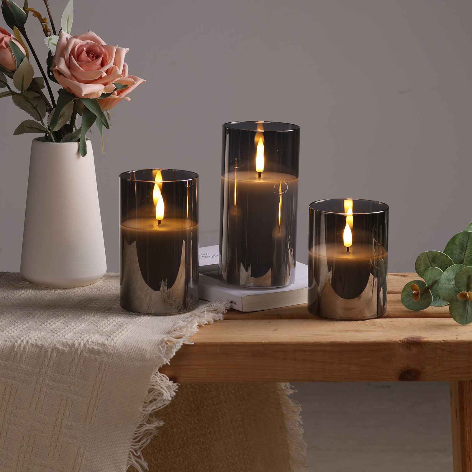LED-Kerze aus Wachs mit Glas 4